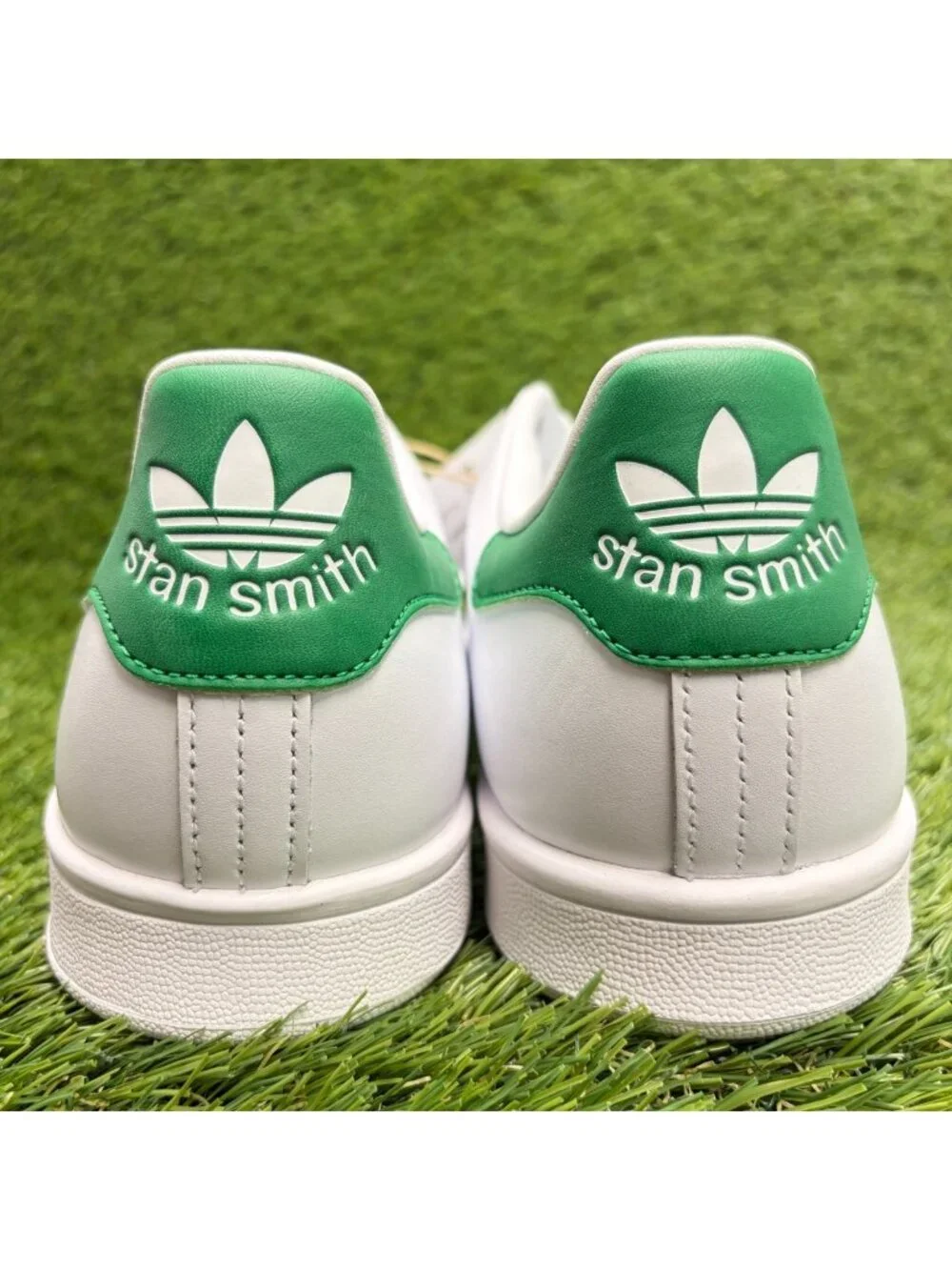 Adidas Originals Stan Smith Mens Size 9.5 White Athletic Leather Shoes Sneakers